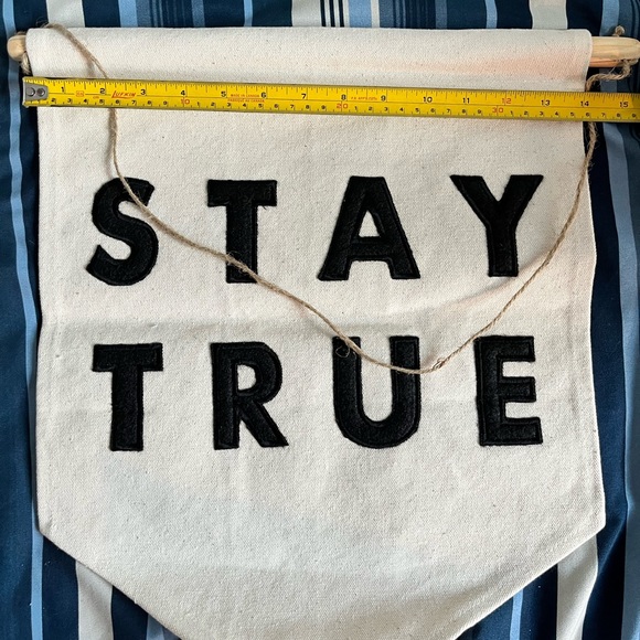 NEW “Stay True” wall hanging - Picture 3 of 4